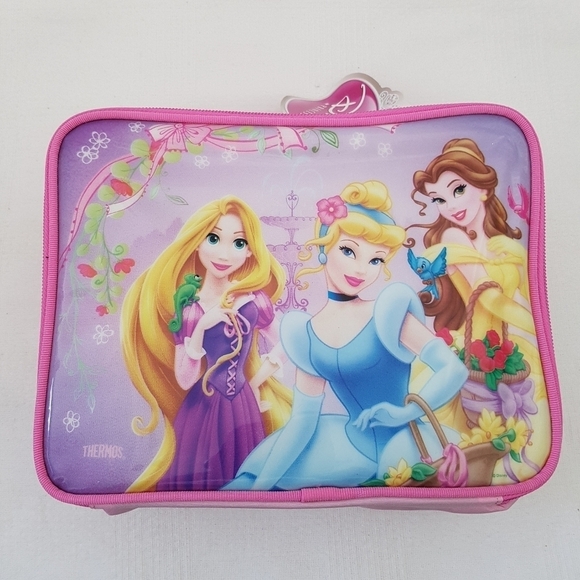 Disney Princesses insulated lunch box - Picture 1 of 5